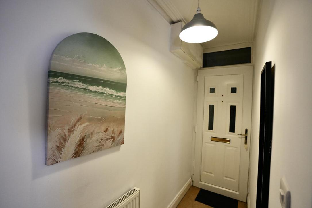 Spacious Two-Bedrooms House, Private Parking, Contractors, Relocators Oxford Eksteriør bilde
