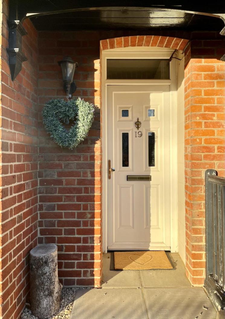 Spacious Two-Bedrooms House, Private Parking, Contractors, Relocators Oxford Eksteriør bilde